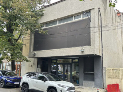 Ultracentral, spatiu comercial 490 mp.
