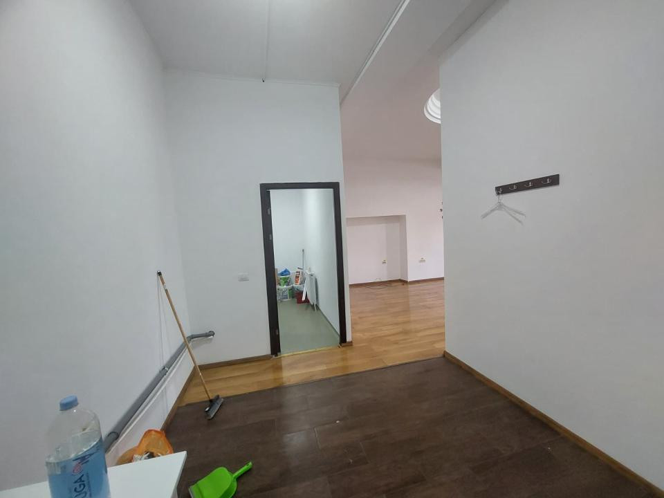 Ultracentral - Primarie, spatiu comercial 62 mp, intrare stradala, trafic intens