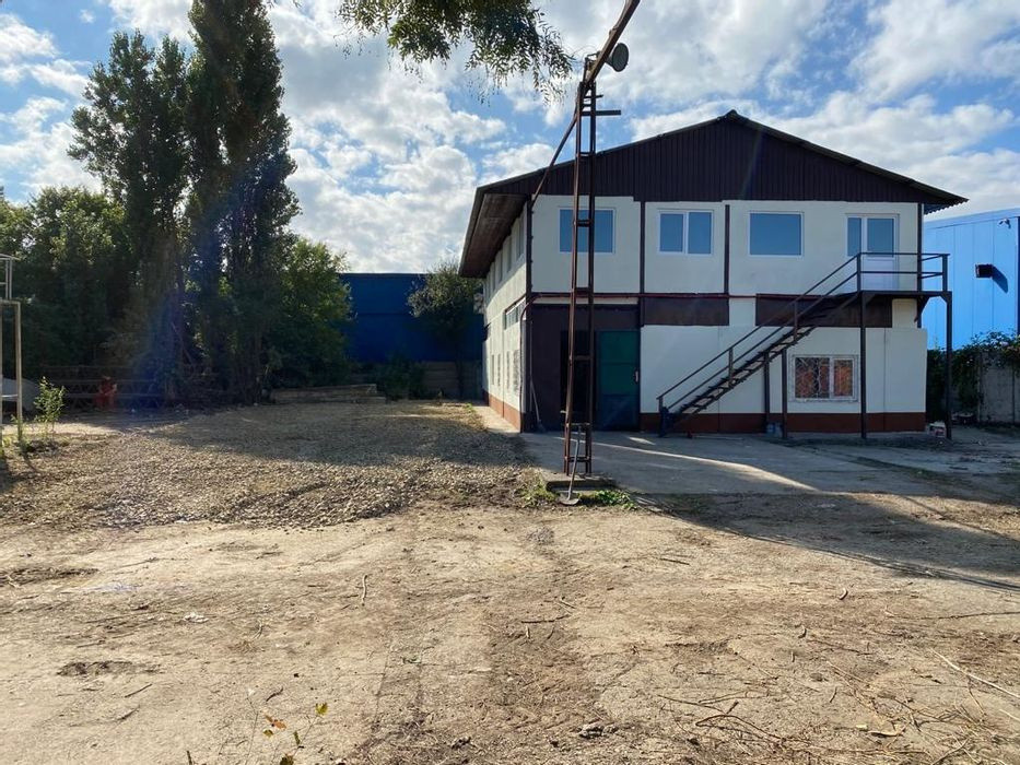 CET zona industriala hala 400mp si teren 450mp