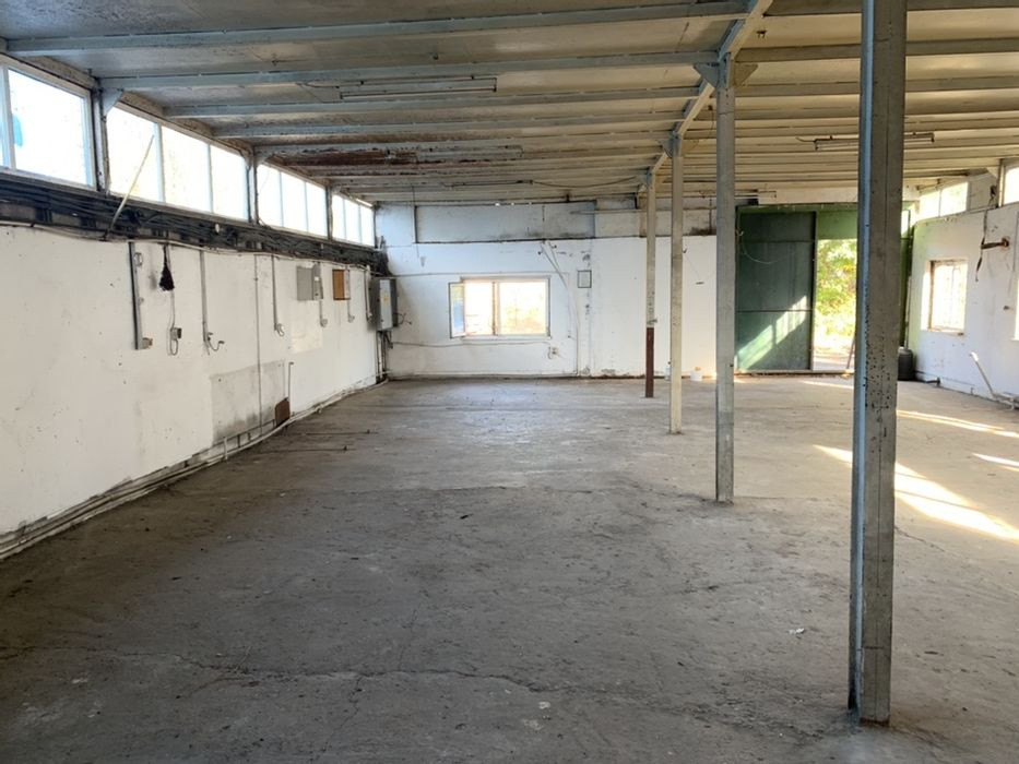 CET zona industriala hala 400mp si teren 450mp