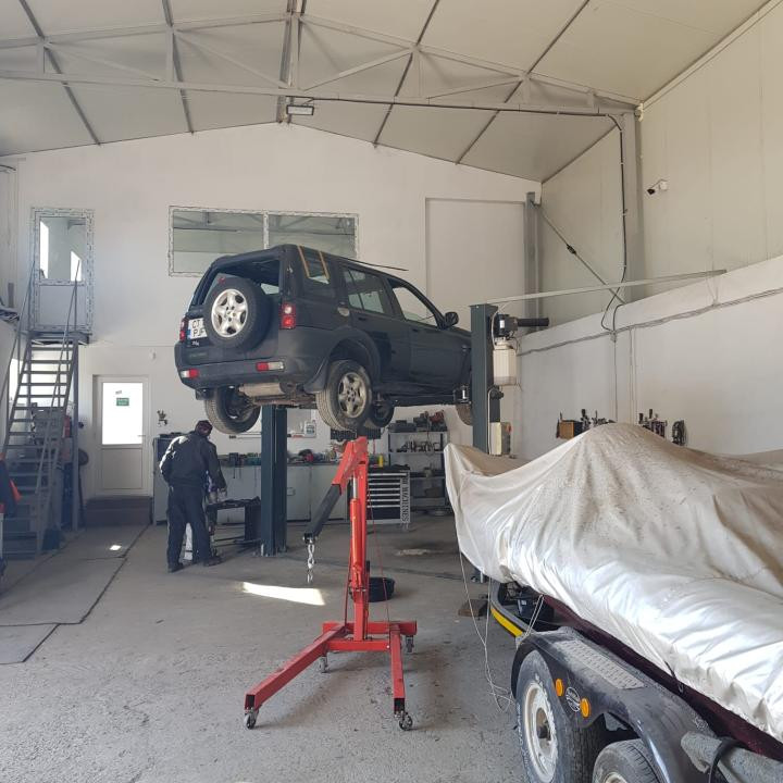 AGIGEA, hala 450 mp. si teren 1.700 mp.