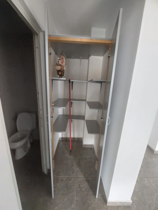 Tomis III, SPATIU COMERCIAL, 71 mp., zona traficata intens
