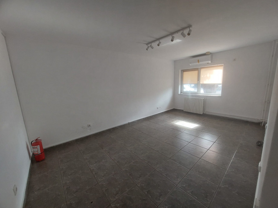 Tomis III, SPATIU COMERCIAL, 71 mp., zona traficata intens