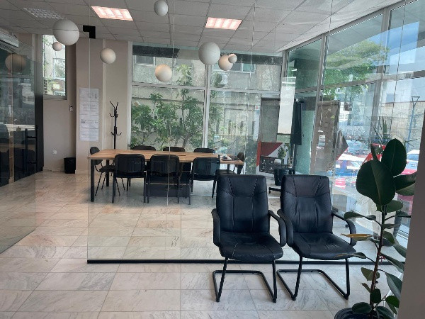 Ultracentral - Ferdinand, spatiu comercial 167 mp. 
