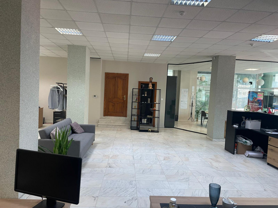 Ultracentral - Ferdinand, spatiu comercial 167 mp. 