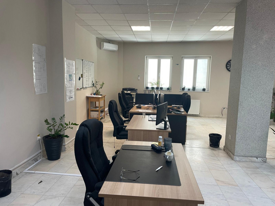 Ultracentral - Ferdinand, spatiu comercial 167 mp. 