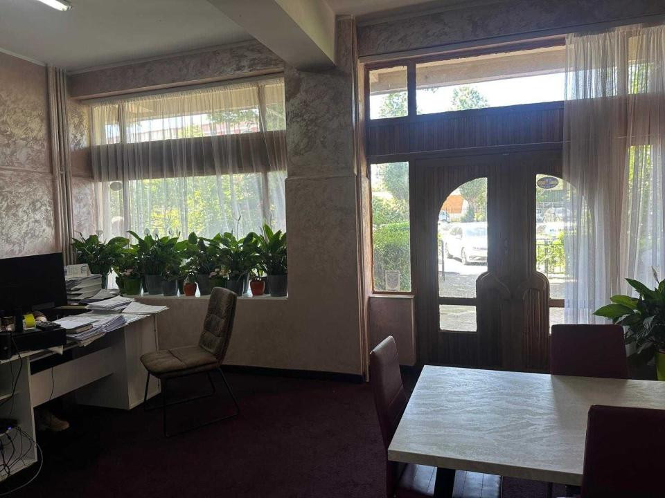 Inel I - spatiu comercial, 60 mp., amenajat
