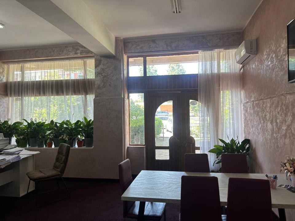 Inel I - spatiu comercial, 60 mp., amenajat