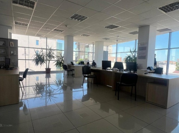  Bd. Mamaia - spațiu de birouri premium , 241 mp .
