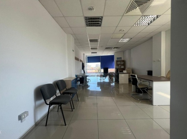  Bd. Mamaia - spațiu de birouri premium , 241 mp .
