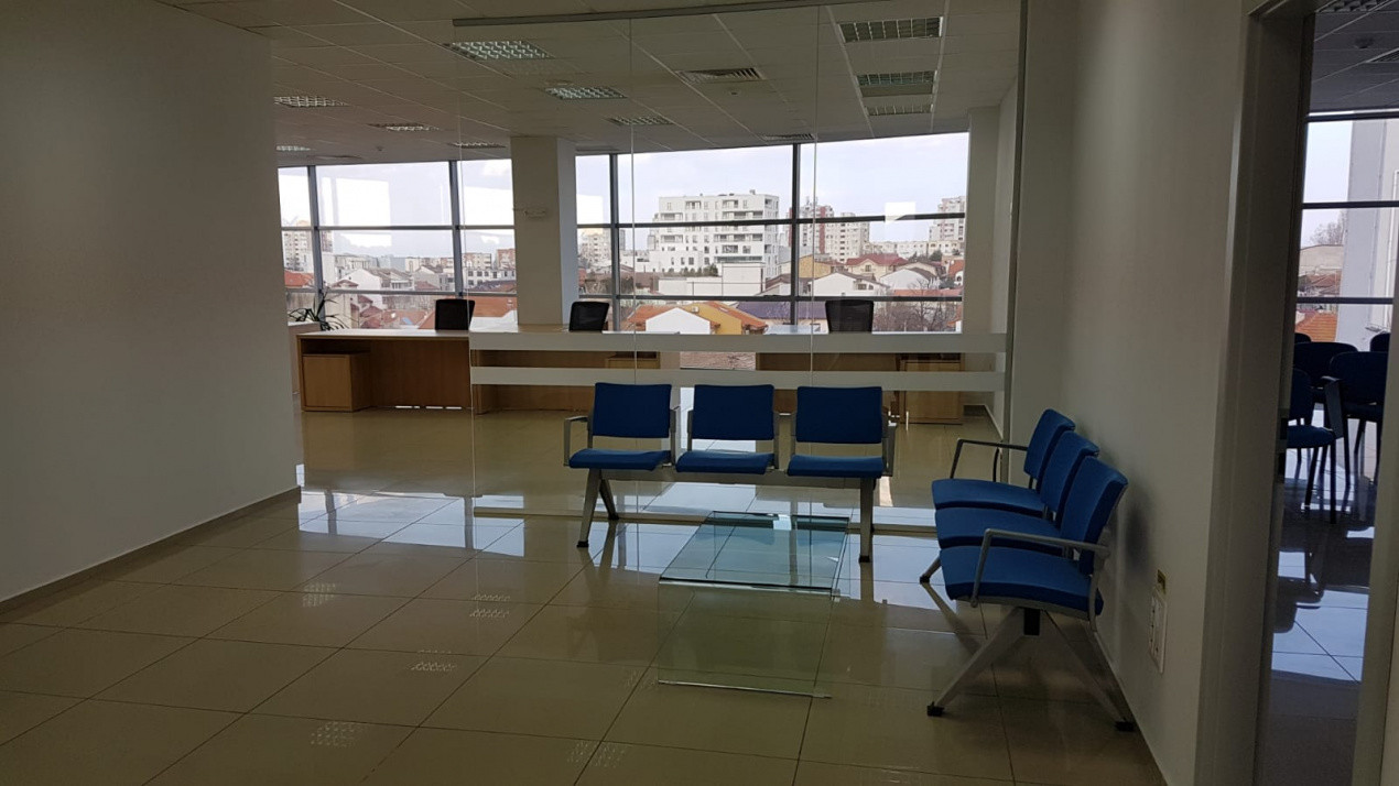  Bd. Mamaia - spațiu de birouri premium , 241 mp .