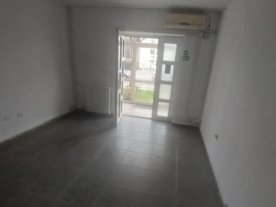Tomis III, SPATIU COMERCIAL, 71 mp., zona traficata intens