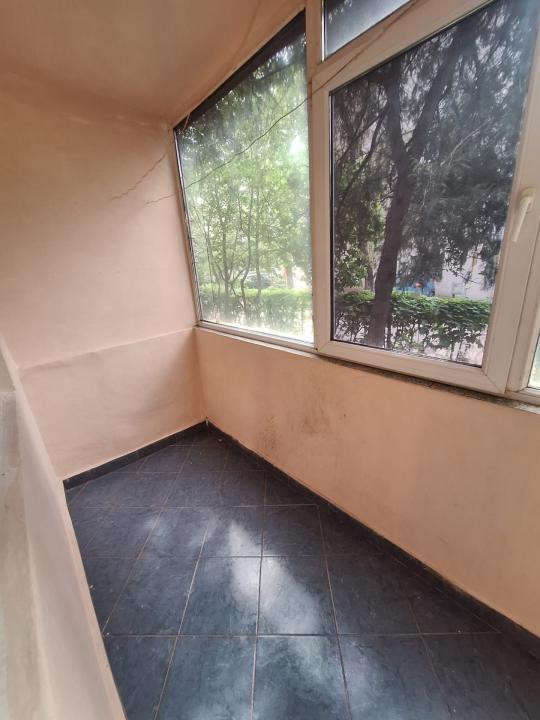 Intim  - Sabroso, apartament 3 camere decomandate, 