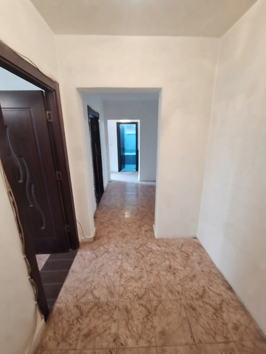 Intim  - Sabroso, apartament 3 camere decomandate, 