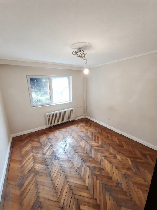 Intim  - Sabroso, apartament 3 camere decomandate, 