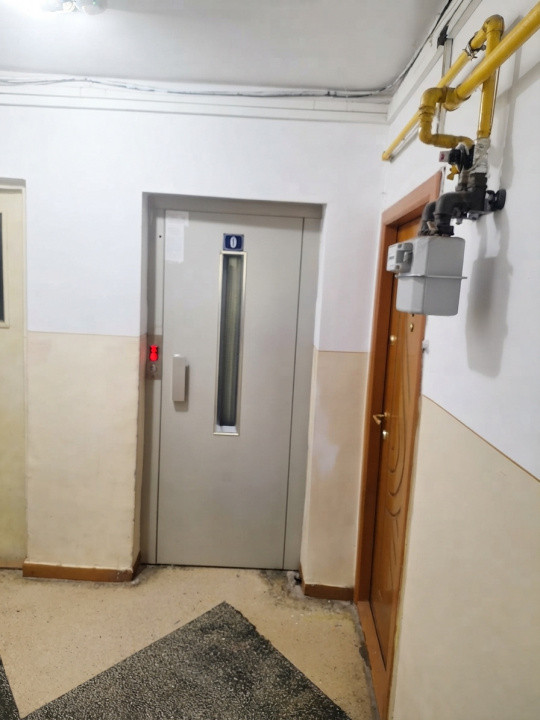 Intim  - Sabroso, apartament 3 camere decomandate, 