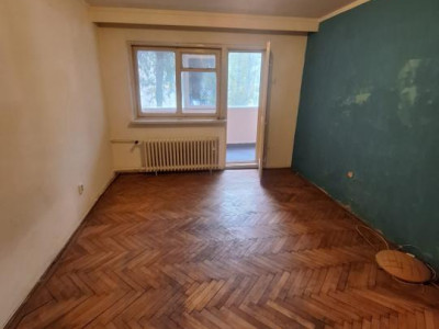 Intim  - Sabroso, apartament 3 camere decomandate, 