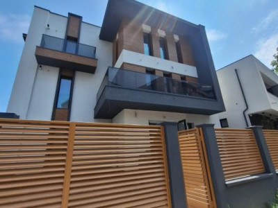 Trocadero, S+P+2 ideal CLINICA/REPREZENTANTA/BIROURI