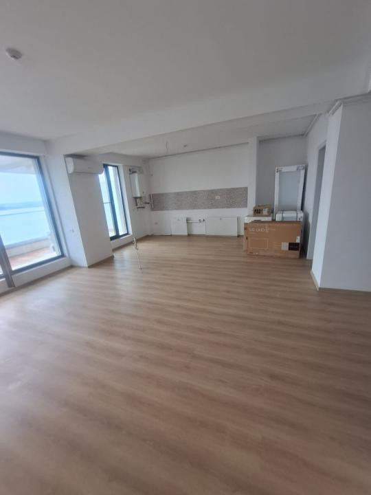 Intrare Statiunea Mamaia, apartamente 2 camere - 83 mp.