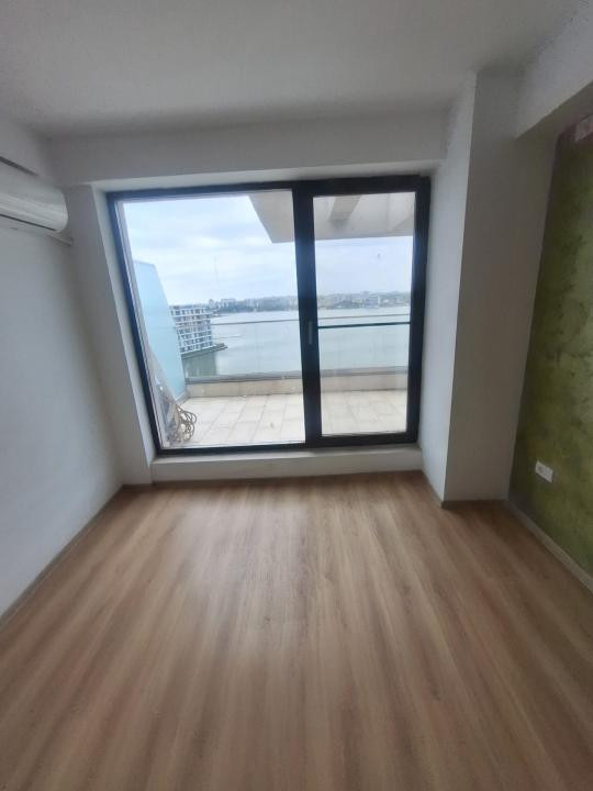 Intrare Statiunea Mamaia, apartamente 2 camere - 83 mp.