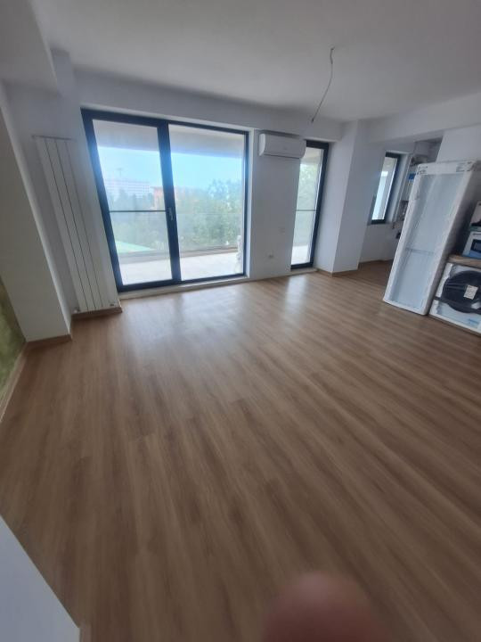 Intrare Statiunea Mamaia, apartamente 2 camere - 83 mp.