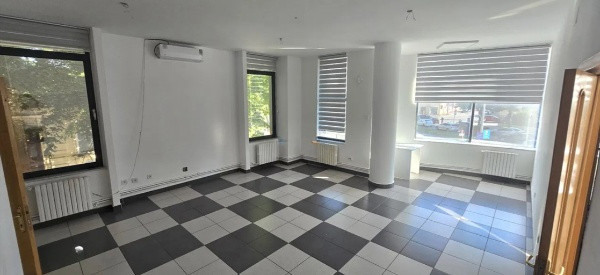 Ultracentral - Bd. Mamaia, spatiu ideal birouri, 252 mp., etaj 1