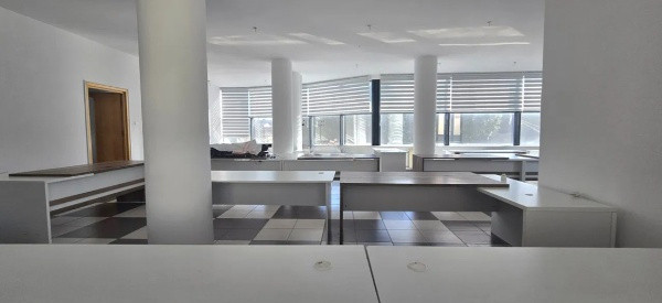 Ultracentral - Bd. Mamaia, spatiu ideal birouri, 252 mp., etaj 1