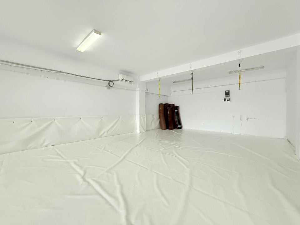 Ultracentral, spatiu comercial parter, open space, 116 mp., 