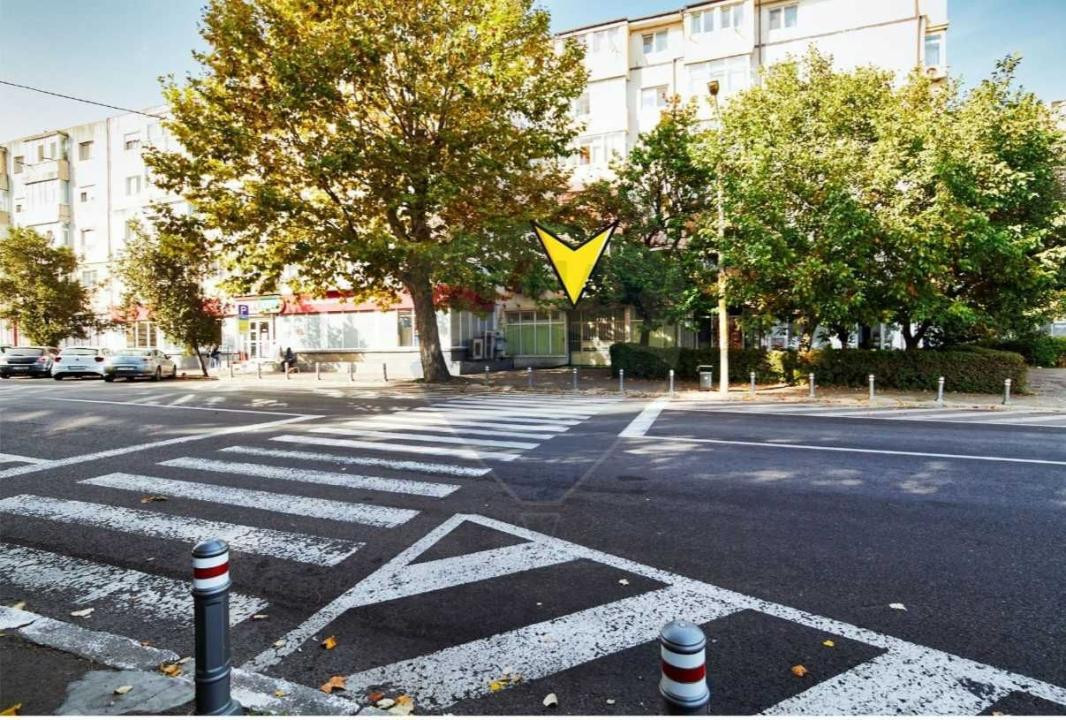 Far , spatiu comercial 105 mp., stradal