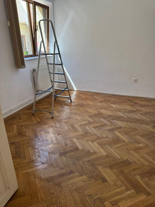 Tomis II, casa individuala 70 mp., 3 camere, curte proprie
