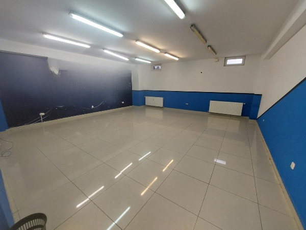 Delfinariu-bd. Mamaia, spatiu birouri 50 mp., posibilitate compartimentare