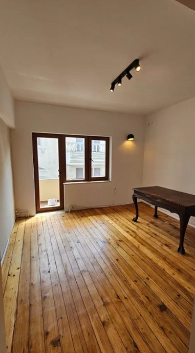 Piata Ovidiu - Peninsula - locatie de exceptie, 80 mp., 4 camere