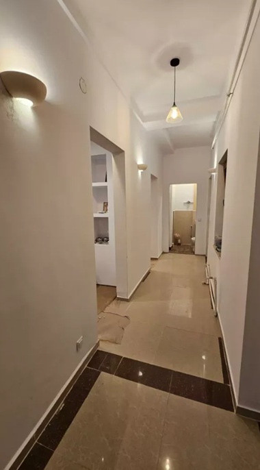 Piata Ovidiu - Peninsula - locatie de exceptie, 80 mp., 4 camere