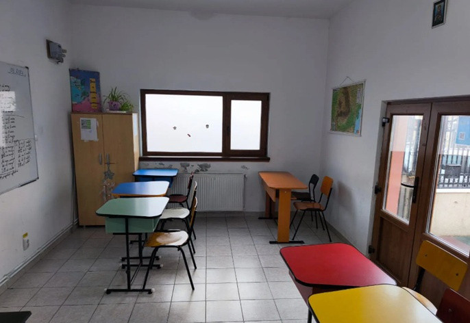 Stadion, imobil generos, ideal birouri/activitati educationale