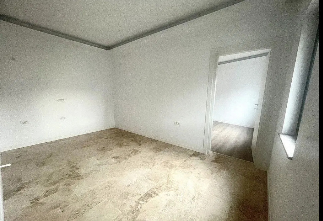 Piata Ovidiu ( Centrul Vechi), spatii IDEAL BIROURI, 50-58 mp.
