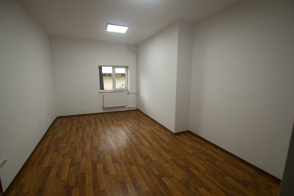 Faleza Nord, spatii birouri, zona linistita