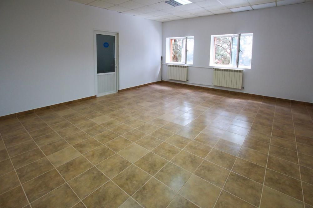 Faleza Nord, spatii birouri, zona linistita
