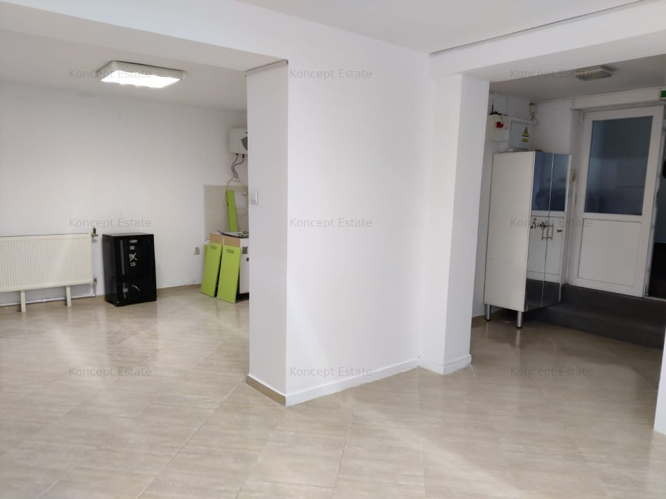 Capitol - spatiu stradal , 45 mp.