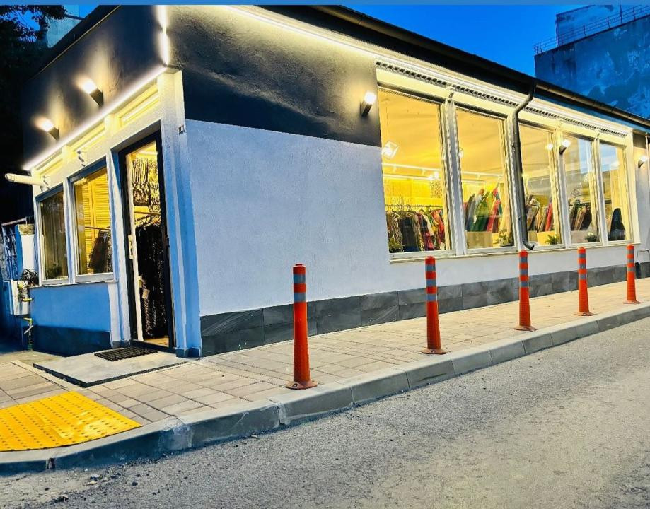 Ultracentral - spatiu comercial, 130 mp., vad comercial, cladire individuala