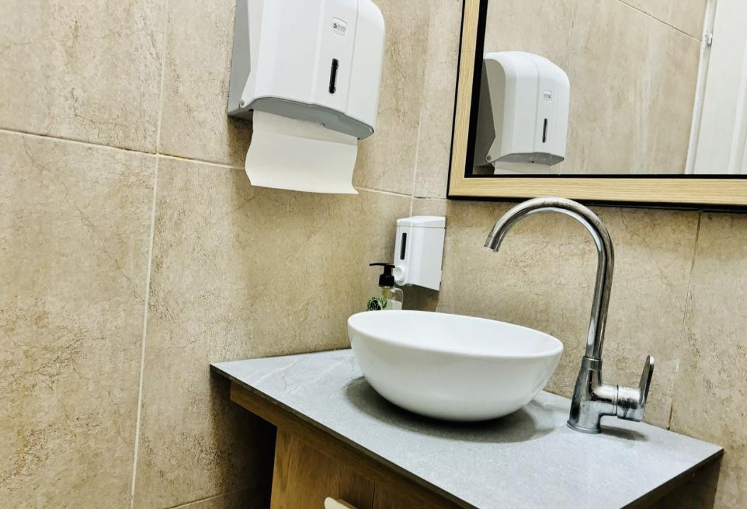 Ultracentral - spatiu comercial, 130 mp., vad comercial, cladire individuala