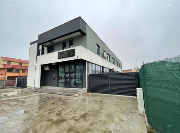 Palazu Mare, spatiu 400 mp., etaj 1, curte 200 mp.