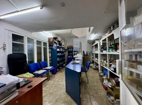 Inel II, spatiu comercial, 290 mp., PRETABIL MICA PRODUCTIE, DEPOZITARE