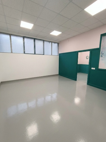 Victoria, SPATIU COMERCIAL din constructie, 90 mp., amenajat