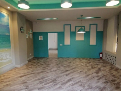 Victoria, SPATIU COMERCIAL din constructie, 90 mp., amenajat
