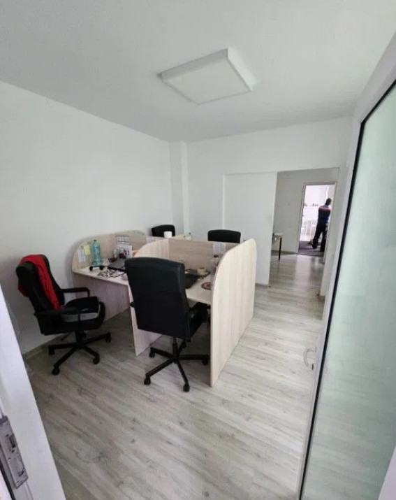 Ultracentral, imobil D+P+1, 200 mp., 12 camere, IDEAL BIROURI