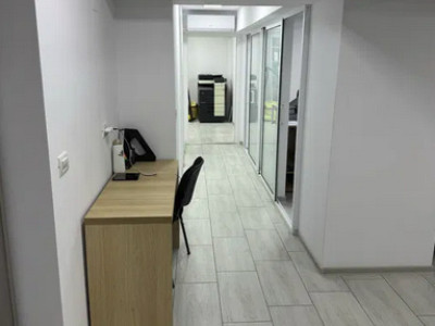 Ultracentral, spatiu comercial, IDEAL BIROURI, amenajat, mobilat