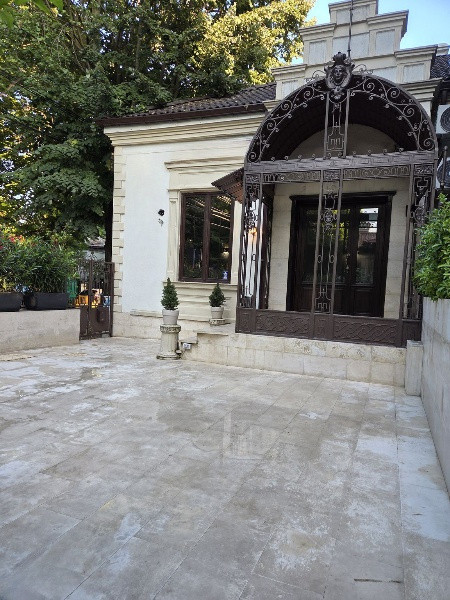 Ultracentral, spatiu ideal HoReCa, echipat, mobilat, terasa functionala