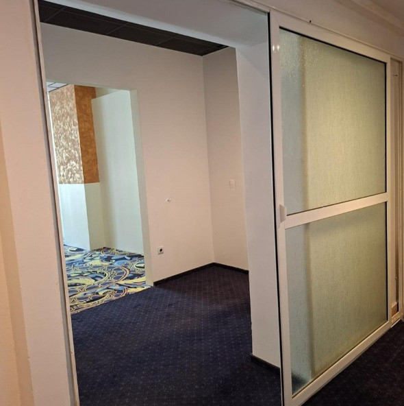 Soveja, spatiu comercial 70 mp., 2 cai de acces