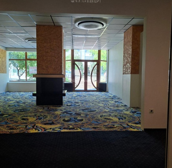 Soveja, spatiu comercial 70 mp., 2 cai de acces
