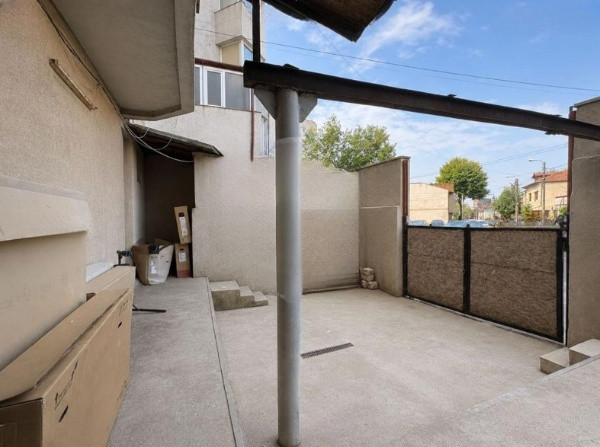 Faleza Nord, spatiu comercial din constructie 158 mp. rampa, curte 52 mp.